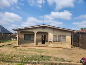 8 bedroom House for sale Ifedapo, Ifelajulo Papa Community Airport Road Alakia Ibadan Oyo