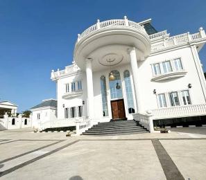 9 bedroom House for sale Guzape Abuja