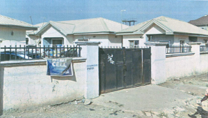 9 bedroom House for sale 211 Road, Federal Housing Authority (fha) Estate, Lugbe, Abuja Lugbe Abuja