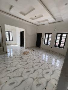 2 bedroom Flat / Apartment for rent Off Pedro Road, Palmgroove Shomolu Lagos