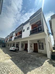 3 bedroom House for sale Ikota Lekki Lagos