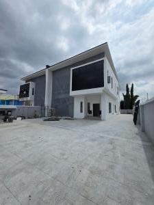 4 bedroom House for sale 2nd Avenue Gwarinpa Abuja