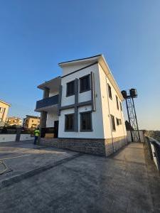 4 bedroom House for sale Along Von Garden Estate Road Lugbe Abuja