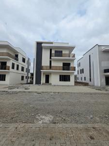 6 bedroom House for sale Guzape Abuja