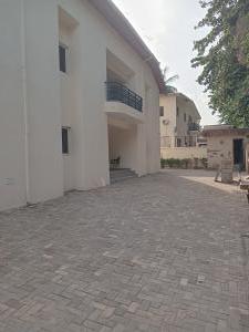 8 bedroom House for rent  Maitama Abuja