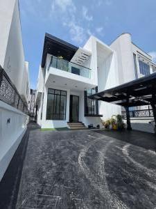 5 bedroom House for sale Hampton Island Chevron Lekki Lagos