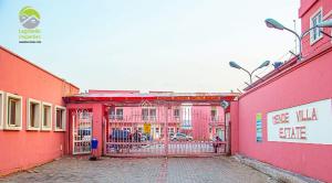 3 bedroom Flat / Apartment for sale Mende Maryland Lagos