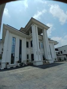 8 bedroom House for sale Guzape Abuja