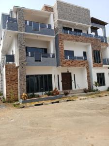5 bedroom House for sale Diplomatic Zone Katampe Abuja
