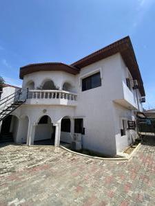 2 bedroom Flat / Apartment for rent  Igbo-efon Lekki Lagos