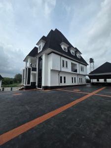 7 bedroom House for sale Karsana Abuja