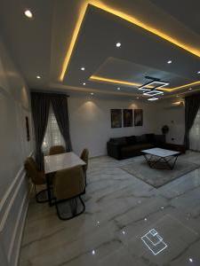 2 bedroom Flat / Apartment for shortlet Onike Yaba Lagos