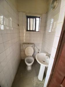 Flat / Apartment for rent Oshikalu Close Randle Avenue Surulere Lagos