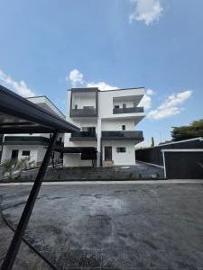 6 bedroom House for sale Diplomatic Zone Katampe Abuja