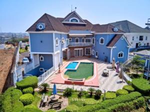 10 bedroom House for sale Guzape Guzape Abuja