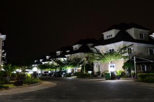 6 bedroom House for sale Brains And Hammers Estate By Apo Nepa Apo Abuja