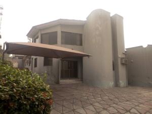 5 bedroom Flat / Apartment for sale Alalubosa Ibadan Oyo