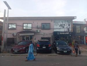 3 bedroom Flat / Apartment for sale Adelabu Street, Surulere Lagos