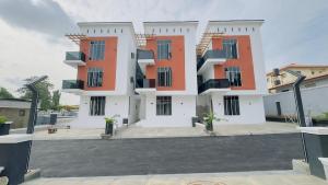 4 bedroom House for sale Utako Abuja