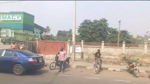 Land for sale Between Sao Filling Station And Vanguard Pharmacy, Ring Rd Ibadan Oyo