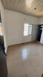 1 bedroom Flat / Apartment for rent : Off Oyebajo Street, Fadeyi–yaba Yaba Lagos