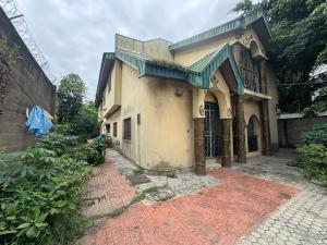 Land for sale In Secure Estate Adeniyi Jones Ikeja Lagos