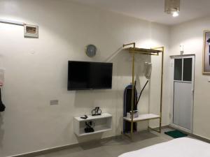 1 bedroom Flat / Apartment for rent Abule-Oja Yaba Lagos