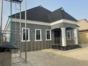 House for sale Sarumi Area Ajia Road Alakia Ny, Alakia Ibadan Oyo