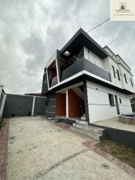 5 bedroom House for sale Olapade Estate, Behind Nnpc Filling Station, Ologuneru Junction Eleyele Ibadan Oyo
