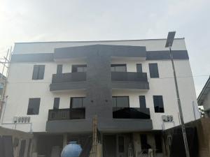 2 bedroom Flat / Apartment for sale Off Onike Roundabout Onike Yaba Lagos