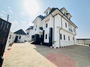 6 bedroom House for sale  Gwarinpa Abuja