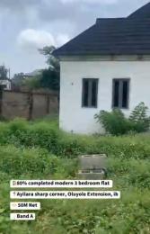 3 bedroom House for sale Ayilara Street, Off Sharp Corner , Oluyole Extension Ibadan Oyo
