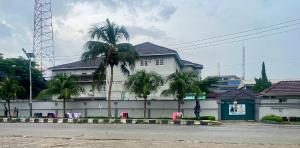 Commercial Property for sale Jakande Lekki Lagos