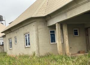 3 bedroom House for sale Maryland Close, Akoto Estate Elebu Off Akala Express Akala Express Ibadan Oyo