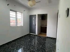 1 bedroom Flat / Apartment for rent Off Market Street, Shomolu, Lagos Shomolu Shomolu Lagos