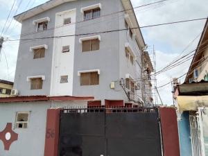 3 bedroom Flat / Apartment for sale Ladipo Kasumu, Off Allen Allen Avenue Ikeja Lagos