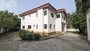 10 bedroom House for rent  Maitama Abuja