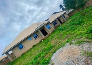 2 bedroom House for sale Idi Ope Off Akala Express Ibadan Oyo