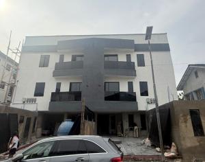 4 bedroom House for sale Onike Yaba Lagos