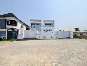 5 bedroom House for sale Off Spg Road Ologolo Lekki Lagos