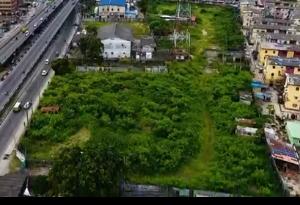Land for sale Western Avenue/bode Thomas Western Avenue Surulere Lagos