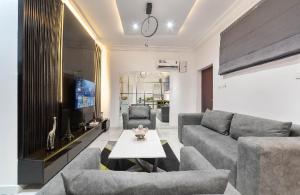 2 bedroom Flat / Apartment for shortlet Lekki Lagos
