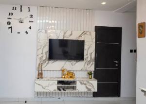 1 bedroom Flat / Apartment for shortlet Adelabu Surulere Lagos