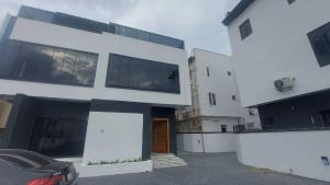 5 bedroom House for sale Off Wole Olateju Street, Lekki Phase 1 Lekki Lagos
