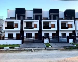 6 bedroom House for sale orchid Lekki Lagos