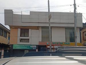 4 bedroom Flat / Apartment for sale Adisa Bashua Street, Adelabu Surulere Lagos