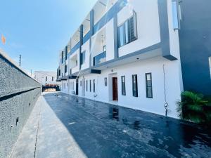 3 bedroom House for sale Ikota Gra Lekki Ikota Lekki Lagos