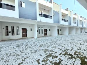 4 bedroom House for rent Ikota Lekki Lagos