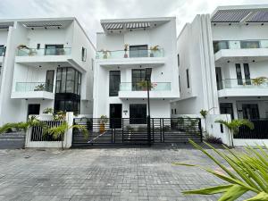 5 bedroom House for rent Royal Pine Gate 3 Chevron Toll Gate Lekki Lagos