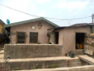 House for sale Off Fetuga Road Ladilak Close, Gbagada Phase 2, Gbagada Lagos